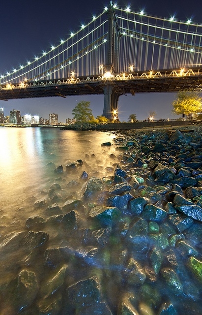 Lights of the Brooklyn bridge Lights of the Brooklyn bridge