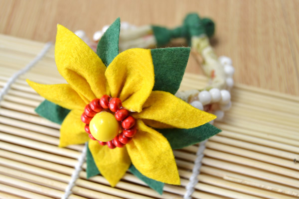 Sunflower Bracelet with Beads and Felt