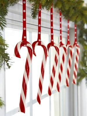 Hanging candy canes Hanging candy canes