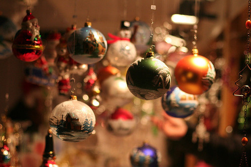 Hanging christmas ornaments