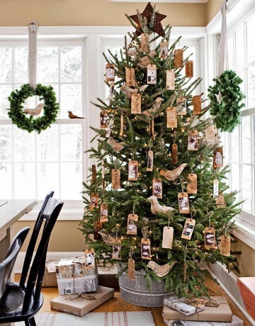 Christmas tree with hanging wreaths Christmas tree with hanging wreaths