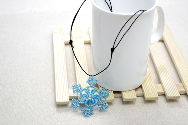 Beaded Snowflake Pendant Necklace Beaded Snowflake Pendant Necklace