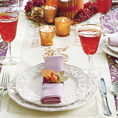 Leaf and berry napkin rings