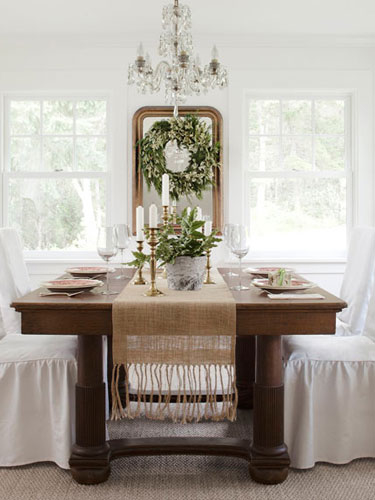 White farmhouse christmas White farmhouse christmas