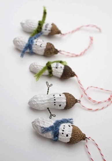 Ornaments made from Peanuts Ornaments made from Peanuts