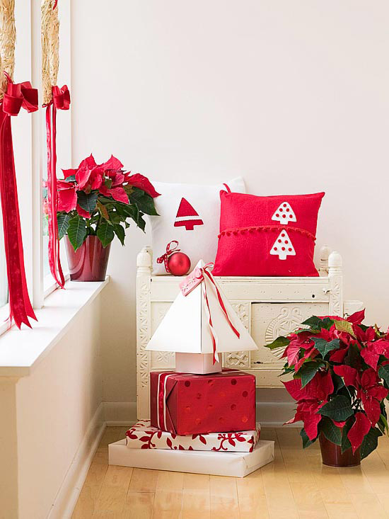 Red and white christmas pillows Red and white christmas pillows
