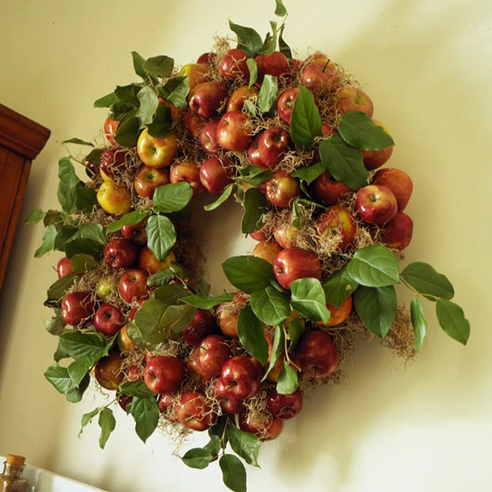 Apple wreath