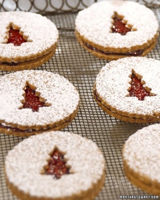 Linzer sandwiches