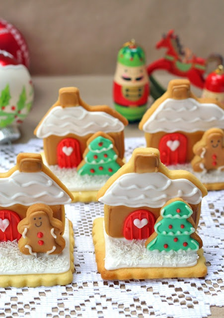Small gingerbread houses