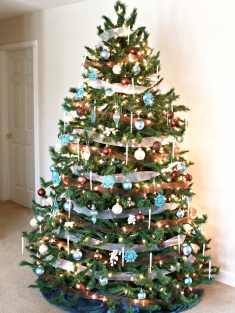 Brown and blue tree