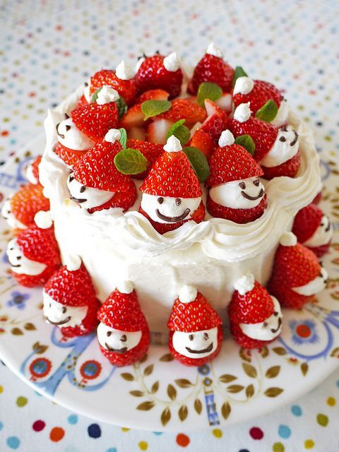 Strawberry Santa Cake Strawberry Santa Cake