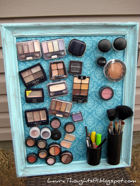 Make up magnet board