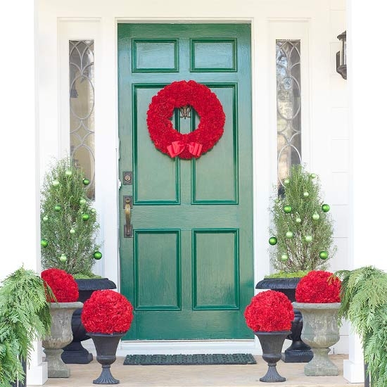 Red rose christmas decorations