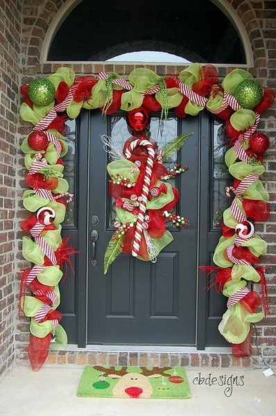 Red and green front door decorations