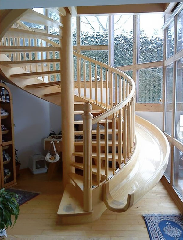 Spiral staircase slide