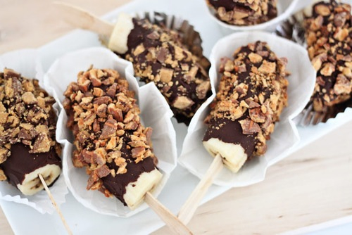 Frozen banana pops