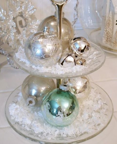 Bauble and jingle bell decor