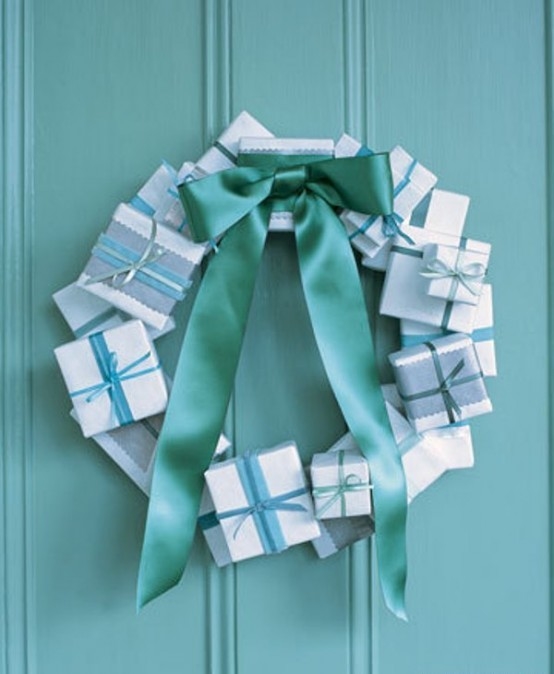 Gift box wreath