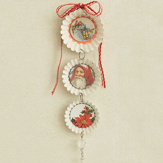Santa tart tin wall display