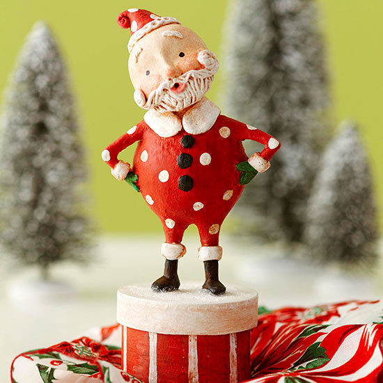 Saint nick figurine Saint nick figurine