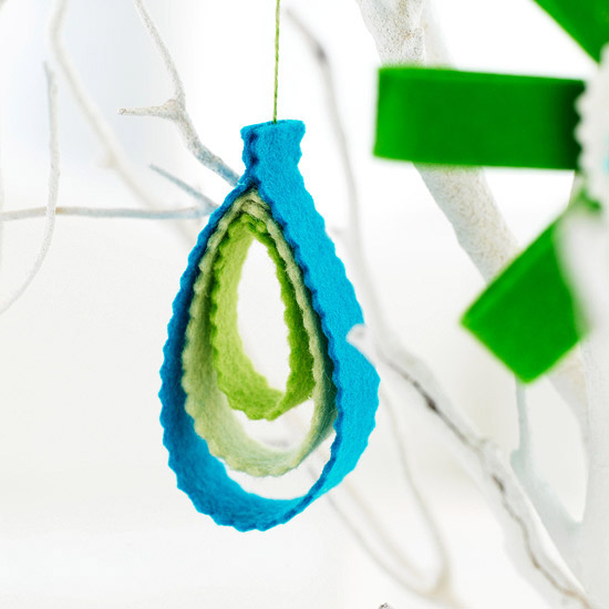 Felt teardrop christmas ornament