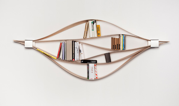 Curvy bookshelf