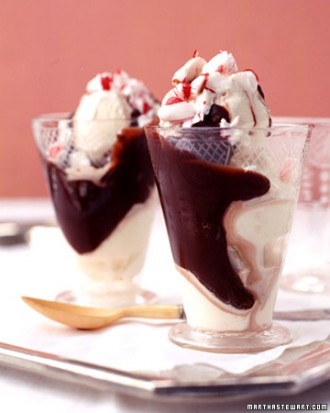 Peppermint hot fudge sundaes