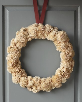 Wood flower wreath Wood flower wreath