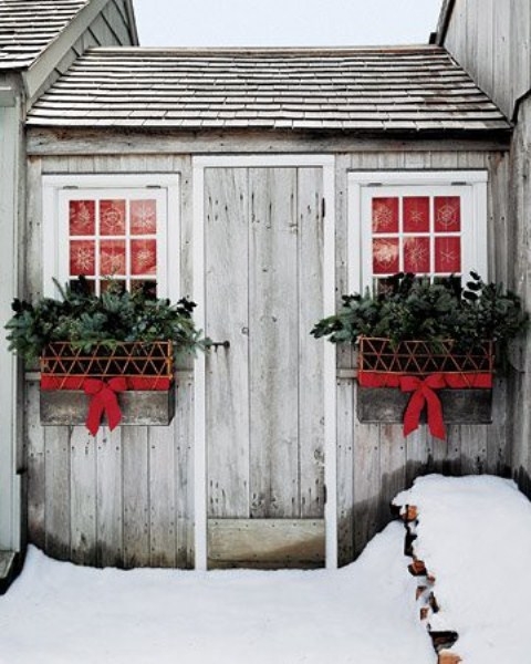 Winter shed decoration