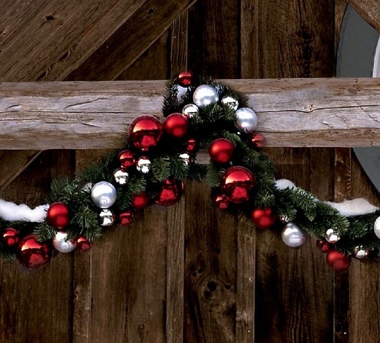 Ornament garland