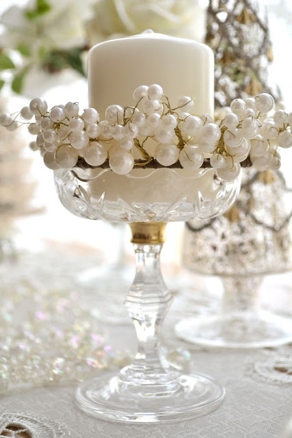 Pearl candle holder