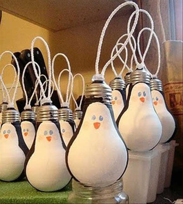 Light bulb penguins