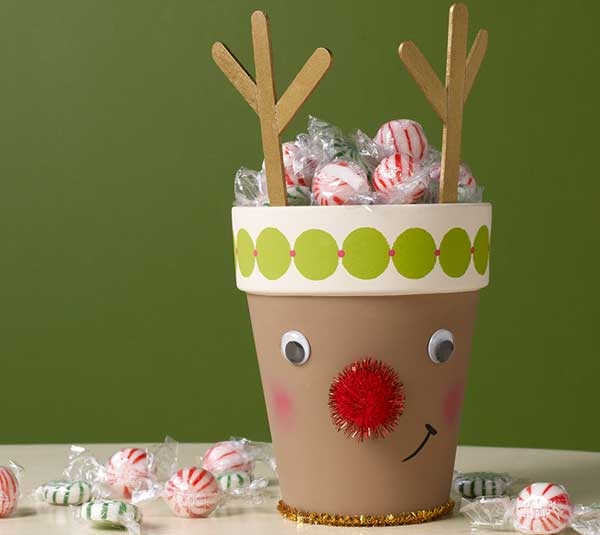 Cute and crafty reindeer pot