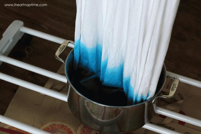 Dip dye a skirt Dip dye a skirt