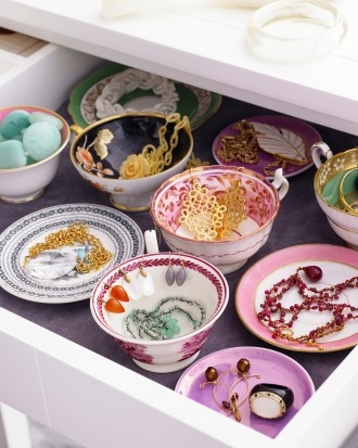 Stylish jewelry storage