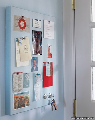 Magnetic message board