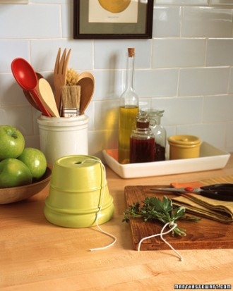 Flowerpot string dispenser Flowerpot string dispenser