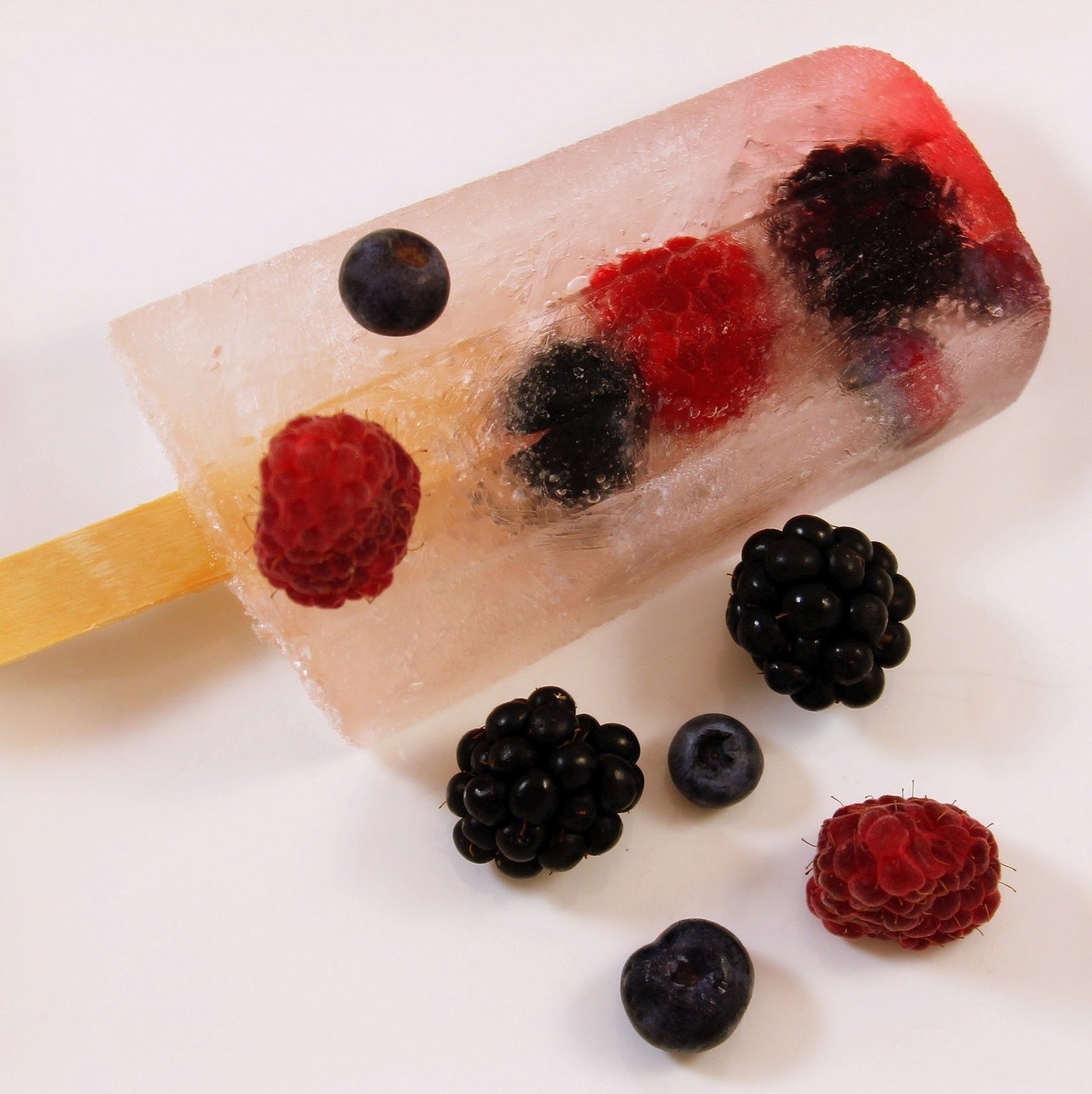 Frozen berry bars Frozen berry bars