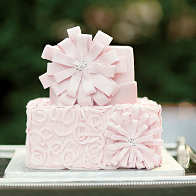 Modern floral cake