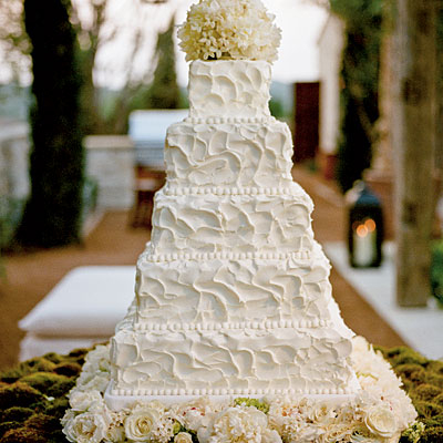 Natural elegance wedding cake