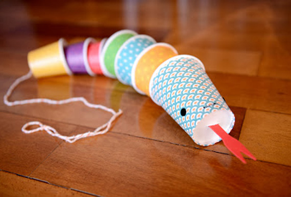 Paper cups snake