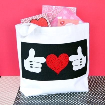 Mickeys valentine tote Mickeys valentine tote