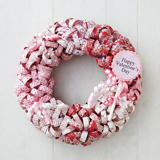 Paper curls valentine wreath