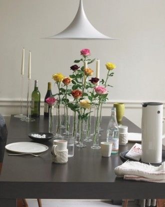 Slender rose arrangement Slender rose arrangement