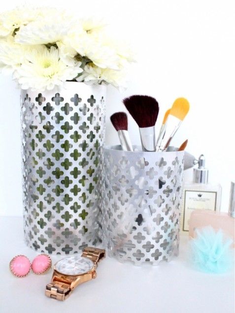 Aluminum vase makeup holders
