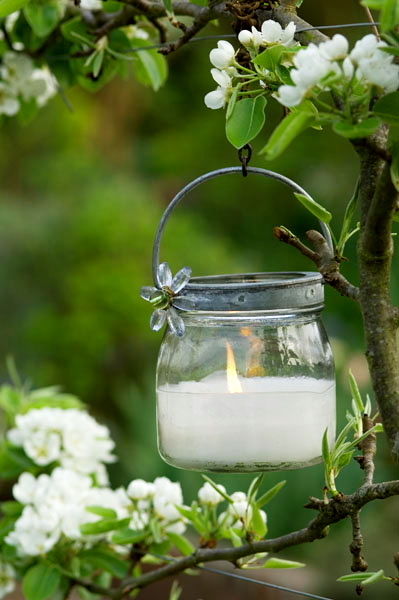 Hanging candle