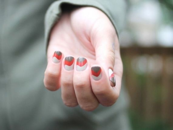 Swirl nails