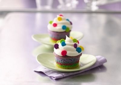 Somewhere over the rainbow cupcakes Somewhere over the rainbow cupcakes