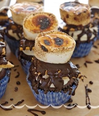 Marshmallow smore cupcakes