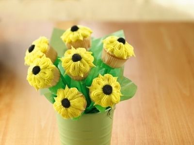 Pretty sunflower cupcake bouquet